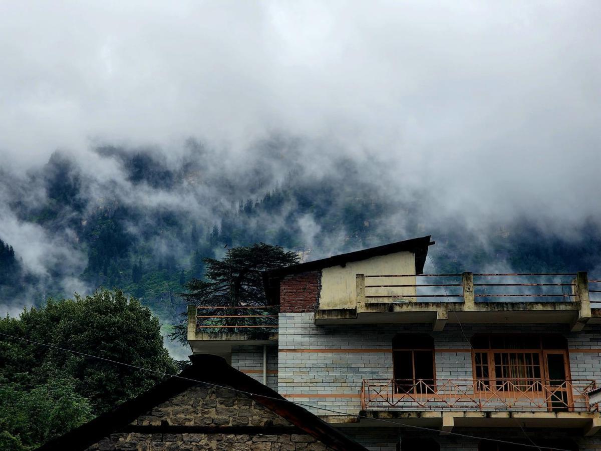 Wooib Hotels Manali  Exterior photo