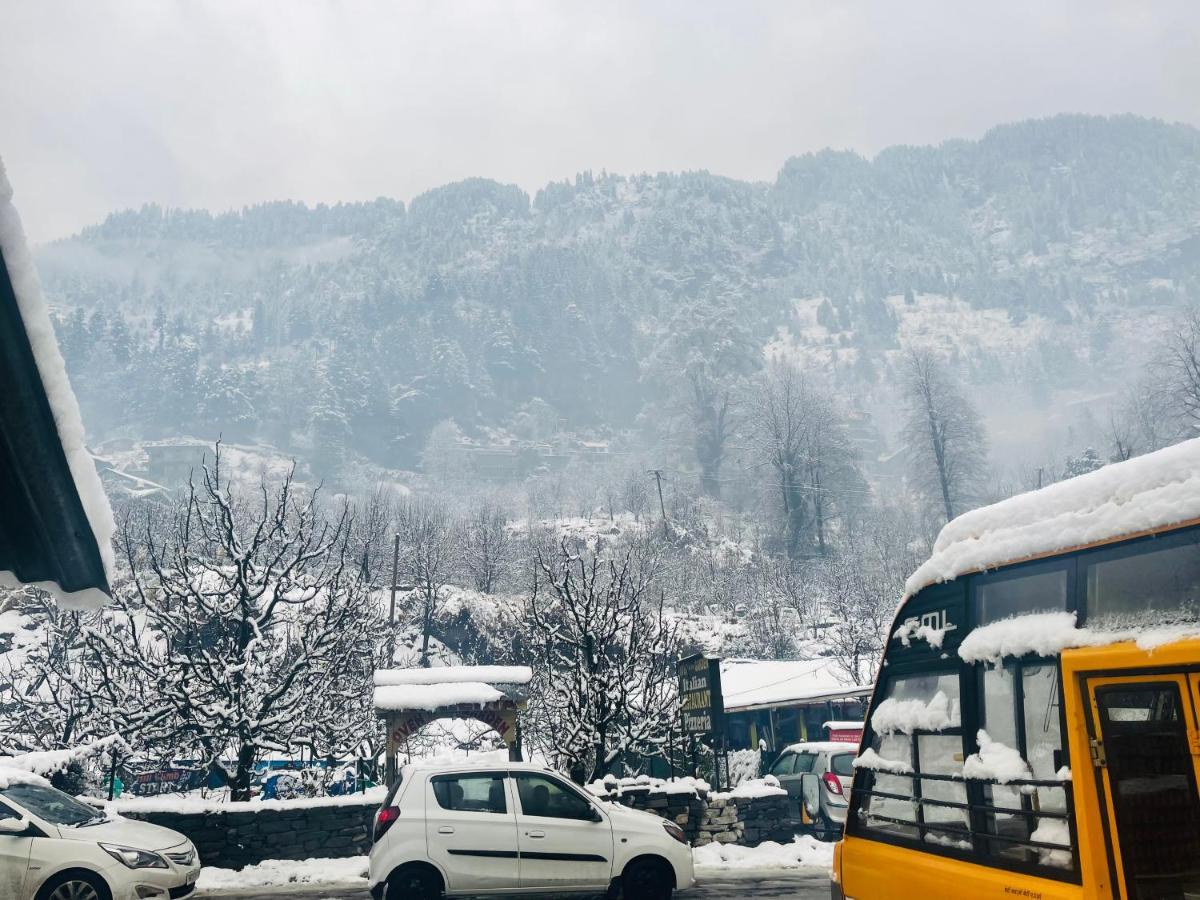 Wooib Hotels Manali  Exterior photo